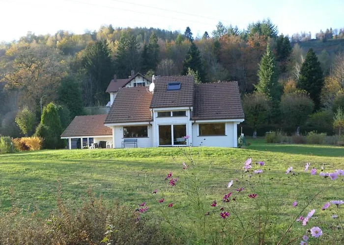 木屋 Sous Le Theatre 比桑